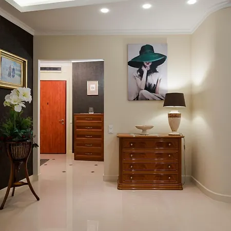 Royal Wilanow Spacious By Bookinghost Appartamento *