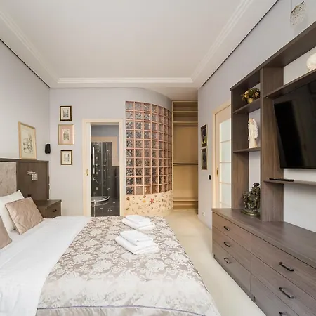 Apartment Royal Wilanow Spacious *