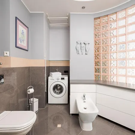 Royal Wilanow Spacious Apartment Warsaw